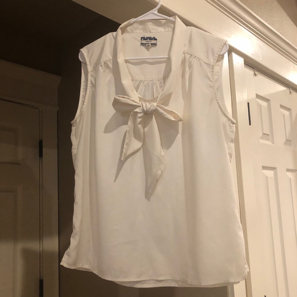 Comme Toi Ivory sleeveless blouse with bow - Large